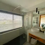 Trevo House - With Private Pool Bicas
