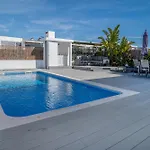 Feriehus Trevo House - With Private Pool *