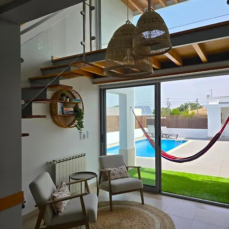Trevo House - With Private Pool * Bicas
