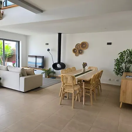 Дом отдыха Trevo House - With Private Pool Bicas