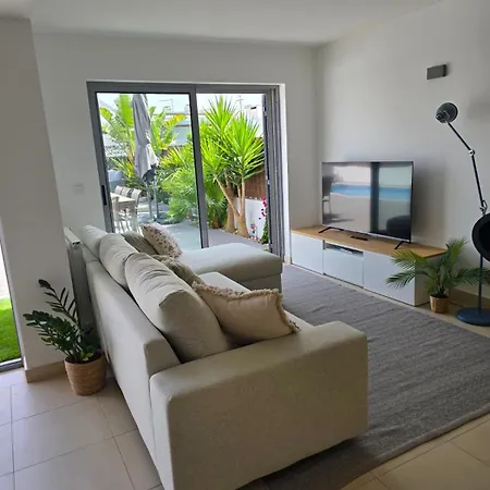 Trevo House - With Private Pool * Bicas