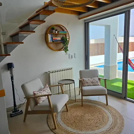 Trevo House - With Private Pool * Bicas