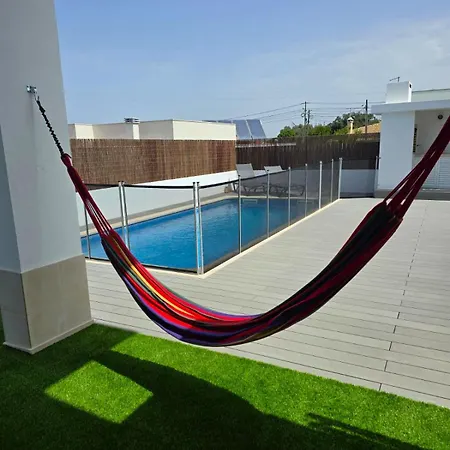 Дом отдыха Trevo House - With Private Pool Bicas