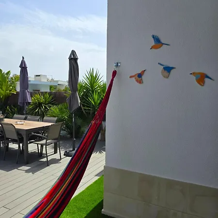 Trevo House - With Private Pool Дом отдыха Bicas