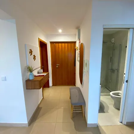 Trevo House - With Private Pool Дом отдыха Bicas