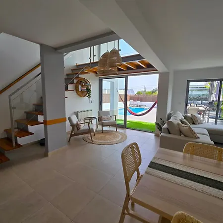 Trevo House - With Private Pool Дом отдыха