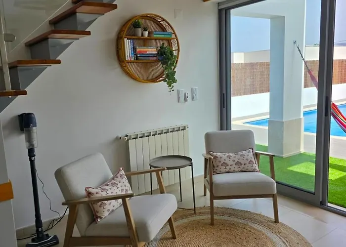 Trevo House - With Private Pool * Bicas