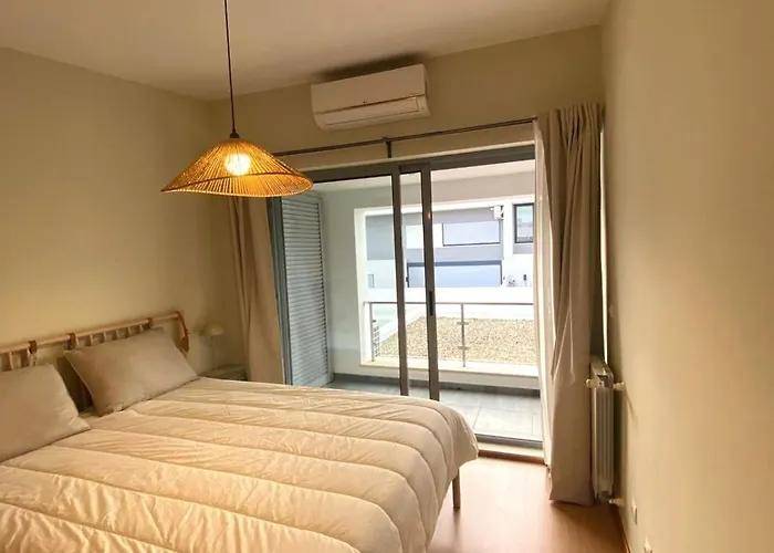 Trevo House - With Private Pool Bicas