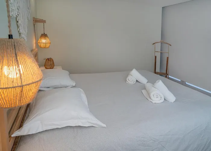 Trevo House - With Private Pool Feriehus