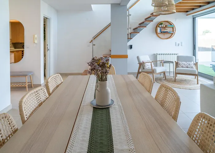 Trevo House - With Private Pool Ferienhaus *