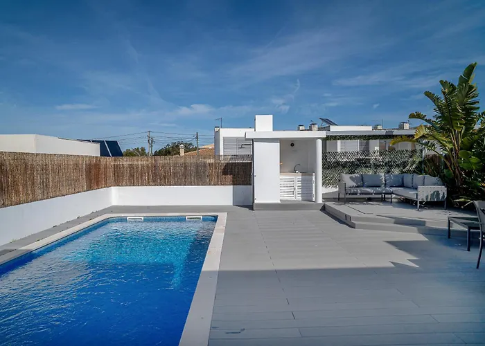 Trevo House - With Private Pool *