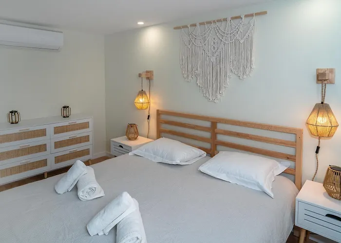 Trevo House - With Private Pool Feriehus